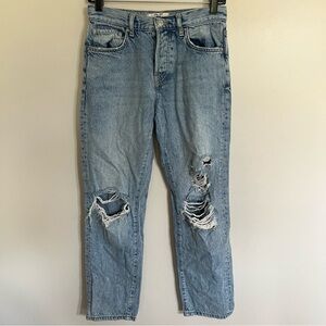 Women’s We The Free Light Wash‎ Distressed Straight Leg Mom Jeans Size 25